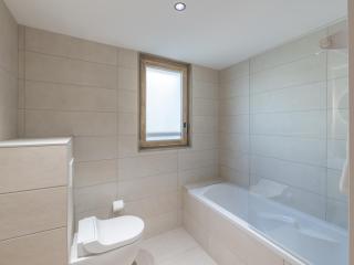 Appartement neuf 65m² proche centre-ville - 400m des pistes, Wi-Fi - FR-1-645-72 - Huez - 1