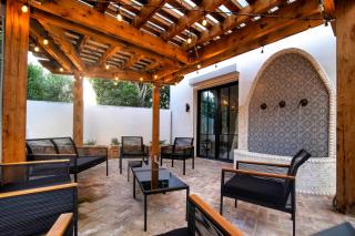 Old Town Scottsdale Luxury Villa - Heated Pool, Spa, Rooftop Deck, Sauna, Speakeasy - Scottsdale - 3