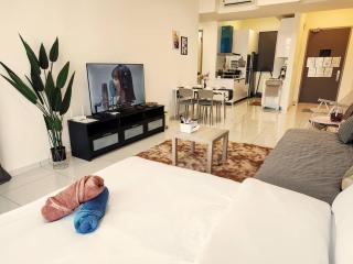 SkyPool 2Br 8pax Premium Suites Beacon Georgetown Penang - George Town - 5