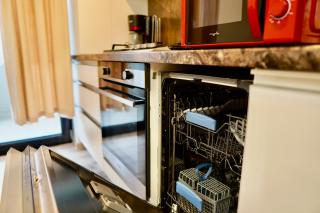 CORESI MALL Large 2 camere, sleeps 6 - Braşov - 1