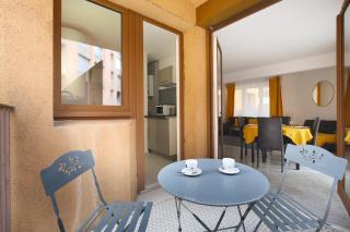 Le jaune Place Saint Georges 100m Parking Terrasse - 4