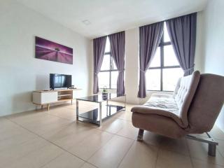 Roxy Apartment 3rd Mile Kch Lovely 2 BR Cozy Stay - Kuching - 0
