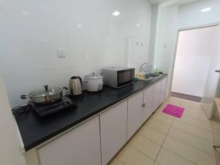 Roxy Apartment 3rd Mile Kch Lovely 2 BR Cozy Stay - Kuching - 9