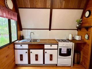 Iris at Porongurup Chalets - 2