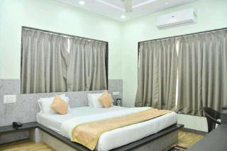 Hotel Rasika Inn - 8