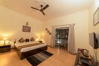 Private Villa With Lake View - 3