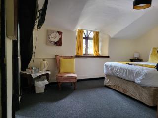 The Cridford Inn - 1
