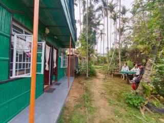 Safi Home Stay - Mawlynnong - 8