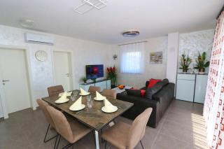 Luxury Penthouse Paola - Mandre - 3