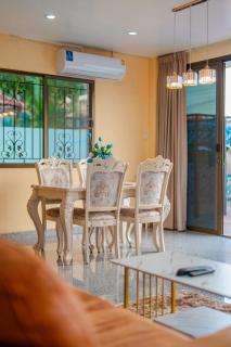 รวีวรรณ พลูวิวล่า ใจกลางเมืองพัทยา - Jomtien Beach - 7