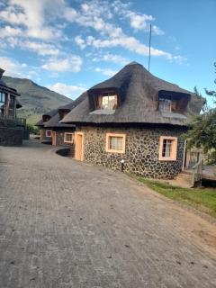 Liphofung Cave, Chalets - Butha-Buthe - 1