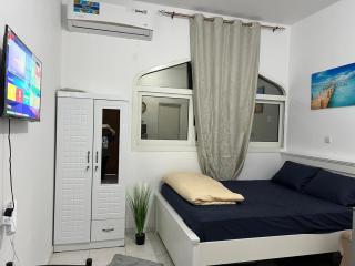 8 Luxury Studio - Abu Dhabi - 5