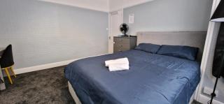 Rowan Crescent's Luxury Stay-In 2 - Streatham Vale - 8