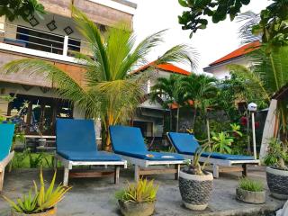 Tudes Homestay - Amed - 9