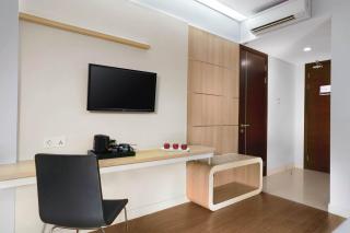 Hotel Neo Gubeng by ASTON - Surabaya - 2