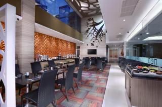 Hotel Neo Gubeng by ASTON - Surabaya - 7