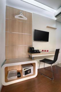 Hotel Neo Gubeng by ASTON - Surabaya - 8