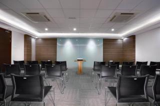 Hotel Neo Gubeng by ASTON - Surabaya - 9