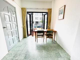 Convenient Rare house in central city - Singapura - 5