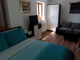 5 Bedroom House - 5