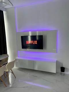 Studio503 by Allegio-Mamaia's Seaside Luxury near Finest Clubs & Beaches - Mamaia - 5