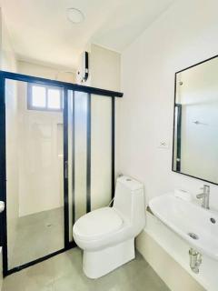 WV 6 Simple and Cozy - Iloilo - 4