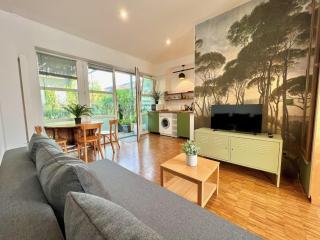 Ecrin de verdure - Métro 7 - RER C - 0