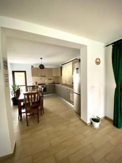 Casa Alex - Curtea de Argeş - 1