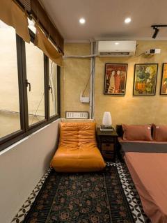 Unique Flat in Old Quarter, Big Window, Sunset View - Hanoi - 2
