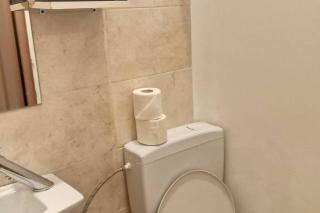 private room with private bath - Bucharest - 1