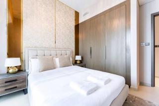 Act Two, Tower-2, 3BR - 5
