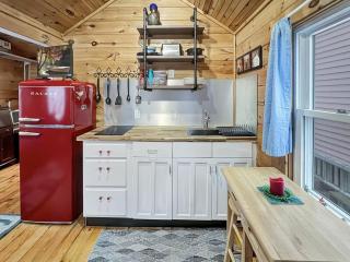 Captain's Quarters, 1,5 miles to downtown Ogunquit! Brought to you by GetAway Vacations - Ogunquit - 9