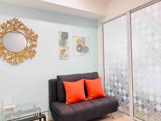 Artist's Haven Creative Condo at Azure - Manila - 7