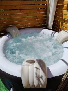 lou caladou gîte en pierre avec bain à remous - 2