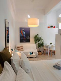 CreteSuites - Urban Villa with Pool - 500m to the Beach - 1