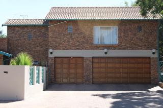 Sun Ray Guest House - Centurion - 3