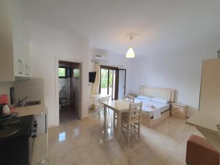 Mihal Suites - Sarandë - 9