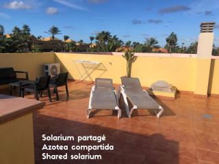 Bedroom with shared bathroom and swimming pool - Corralejo - 1