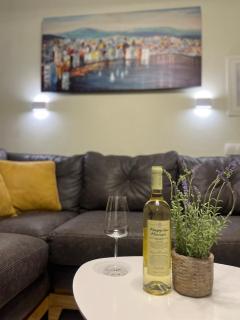 Sun & Stone House - 2