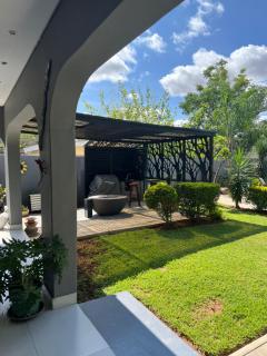 Okaileys Place - Gaborone - 7