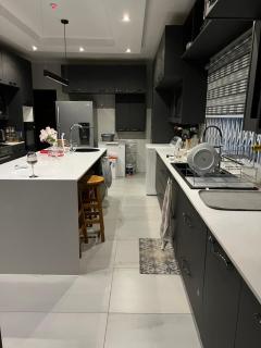 Okaileys Place - Gaborone - 4