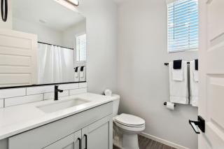 Fresh Modern Home in Buckeye with Pool,BBQ - 6