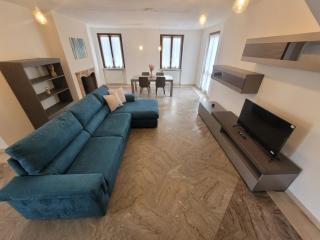 Arya Apartment - Torre Boldone - 0