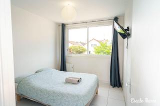 Escale-marne fr - 102 - Free Parking - Free Luggage Storage - Metro 8 Eiffel Tower - All equipped - Linen Included - Washing Machine - Panoramic View - From 1 to 4 guests - 5
