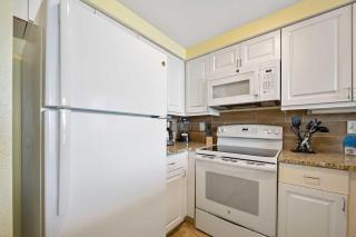 Luxury 14th Floor 1 BR Condo Direct Oceanfront Wyndham Ocean Walk Resort Daytona Beach | 1410 - Daytona Beach - 3