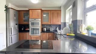 Lovely 3 bedroom house near city centre - Basildon - Basildon - 1