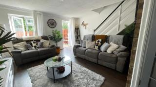 Lovely 3 bedroom house near city centre - Basildon - Basildon - 8