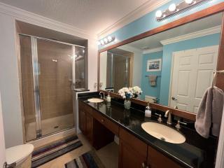 Stunning resort condo, 3 BR/2 ba, pets OK - Kissimmee - 4