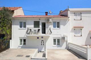 Apartments with a parking space Baska, Krk - 19490 - Baška - 0