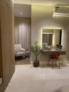 مسكن نجد بمدخل طراز سلماني - Riad - 1